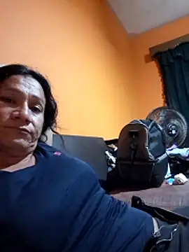 Snapshot of miicheele32 chatting on 11.07.25 miicheele32 online show from 11.07.25