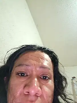 Snapshot of miicheele32 chatting on 01.05.26 miicheele32 online show from 01.05.26