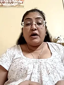 LAVERNIYA  online show from 03.07.25