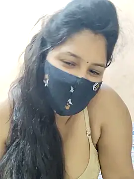 Snapshot of IND_COUPLE1 chatting on 12.27.24 IND COUPLE1 online show from 12.27.24