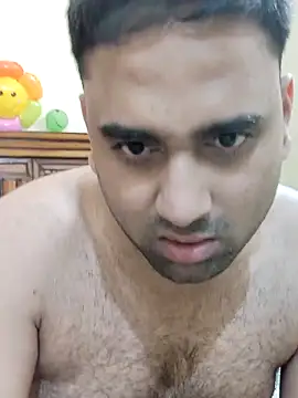 Snapshot of IND_COUPLE1 chatting on 02.28.25 IND COUPLE1 online show from 02.28.25