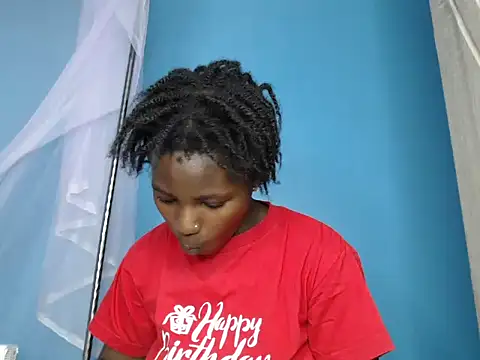 Snapshot of TrishaKalid chatting on 10.23.25 TrishaKalid online show from 10.23.25