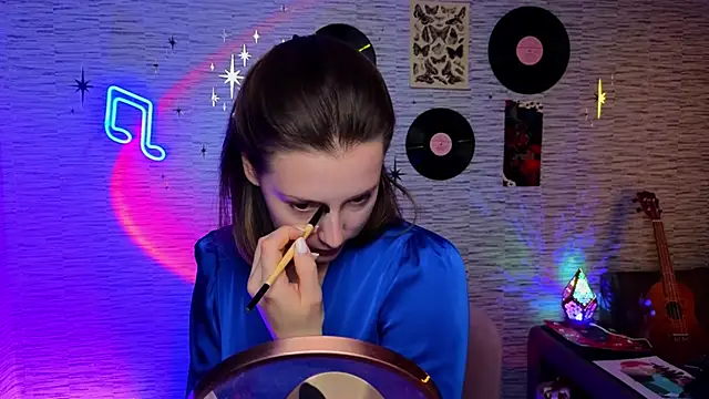 Snapshot of GloriaElmer chatting on 01.31.25 GloriaElmer online show from 01.31.25