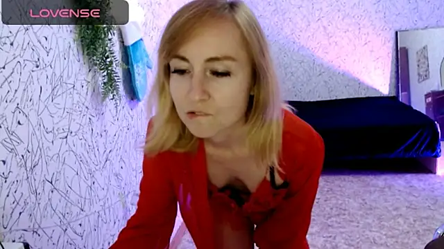 Snapshot of Athena_Richards chatting on 09.20.25 Athena Richards online show from 09.20.25