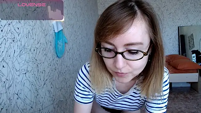 Athena Richards online show from 04.15.26