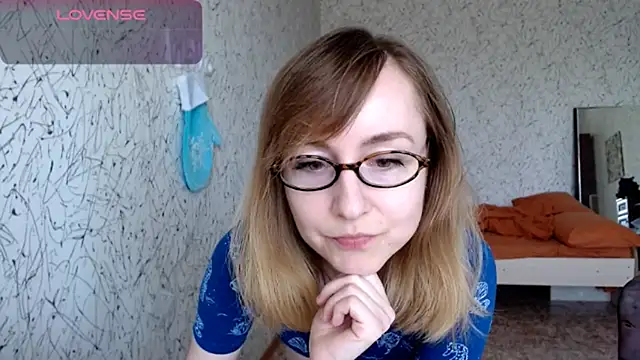 Snapshot of Athena_Richards chatting on 05.19.26 Athena Richards online show from 05.19.26