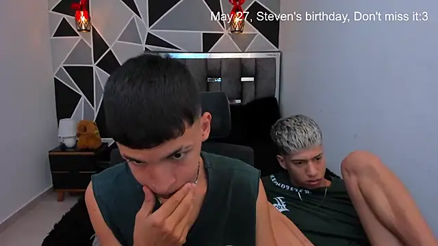 Snapshot of Juan_Nd_Steven chatting on 05.09.26 Juan Nd Steven online show from 05.09.26