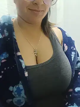 Snapshot of _Angelinaandrade_ chatting on 06.20.26 Angelinaandrade online show from 06.20.26