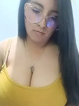 Snapshot of _Angelinaandrade_ chatting on 07.23.26 Angelinaandrade online show from 07.23.26