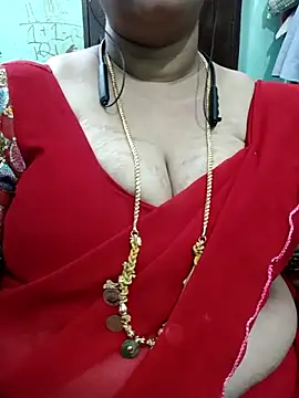 Snapshot of ashikaa_r chatting on 05.07.26 ashikaa r online show from 05.07.26
