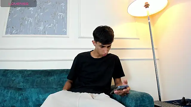 Lucian Davi online show from 01.05.25