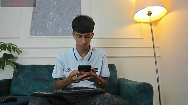 Lucian Davi online show from 01.09.25