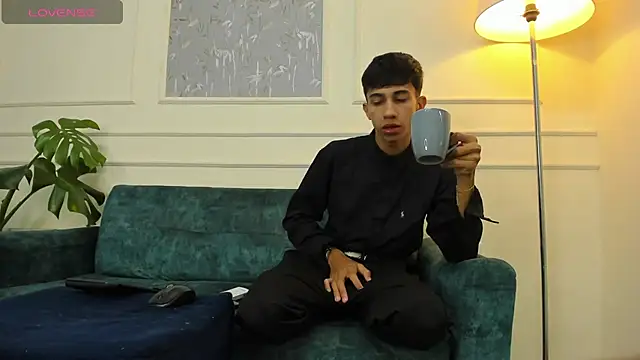 Lucian Davi online show from 01.30.25