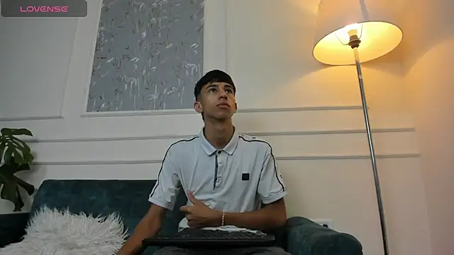 Lucian Davi online show from 02.03.25