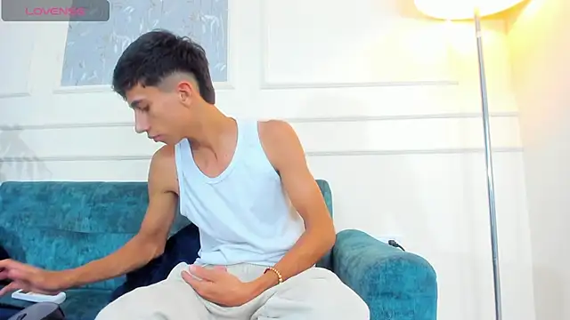 Lucian Davi online show from 02.12.25