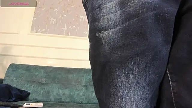 Lucian Davi online show from 02.18.25