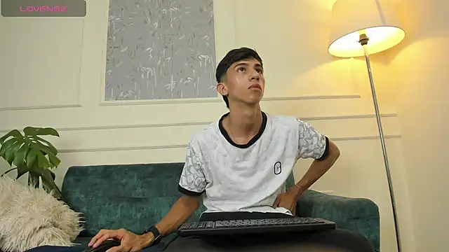 Lucian Davi online show from 03.12.25