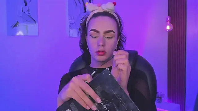 miah connor online show from 11.18.25