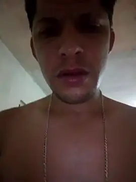 Snapshot of Alonsomadeira chatting on 05.29.26 Alonsomadeira online show from 05.29.26