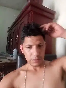 Snapshot of Alonsomadeira chatting on 06.17.26 Alonsomadeira online show from 06.17.26
