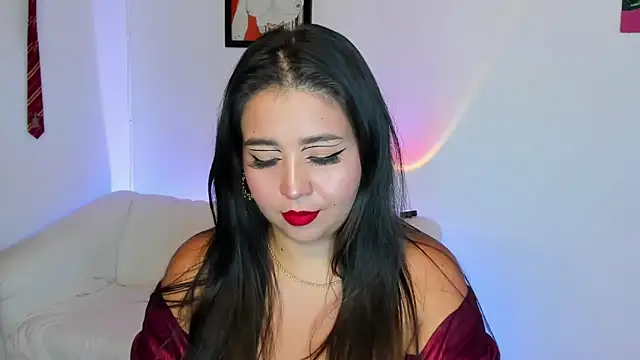 Snapshot of LiahDiaz chatting on 12.17.25 LiahDiaz online show from 12.17.25