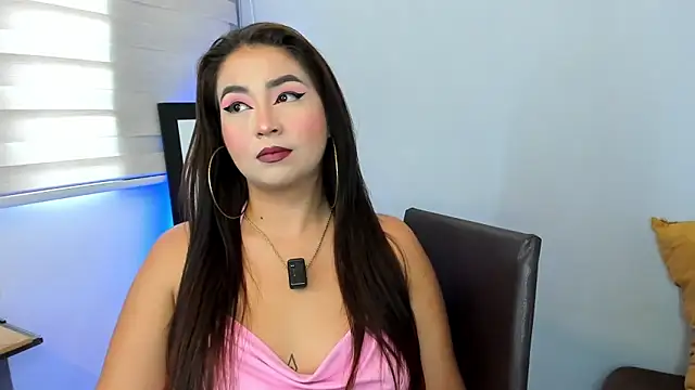 Snapshot of LiahDiaz chatting on 04.17.26 LiahDiaz online show from 04.17.26