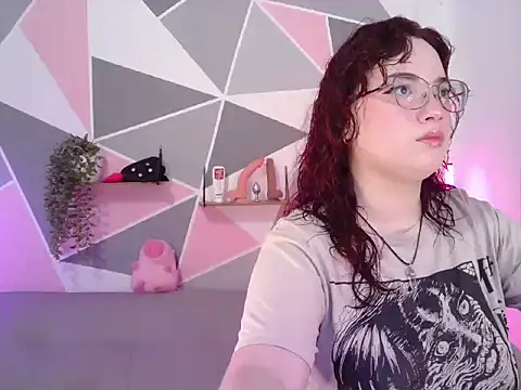 Snapshot of AndrewAnndCherry chatting on 02.12.26 AndrewAnndCherry online show from 02.12.26