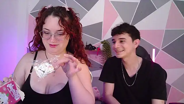 Snapshot of AndrewAnndCherry chatting on 06.18.26 AndrewAnndCherry online show from 06.18.26