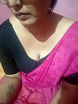 Snapshot of Hot_Pakhi chatting on 12.04.24 Hot Pakhi online show from 12.04.24