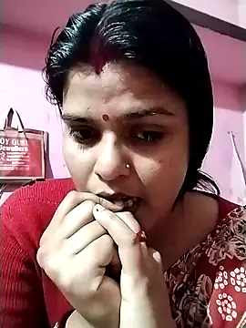 Snapshot of Hot_Pakhi chatting on 12.13.24 Hot Pakhi online show from 12.13.24