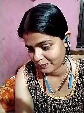 Snapshot of Hot_Pakhi chatting on 01.04.25 Hot Pakhi online show from 01.04.25