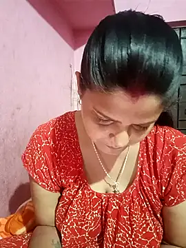 Snapshot of Hot_Pakhi chatting on 01.08.25 Hot Pakhi online show from 01.08.25