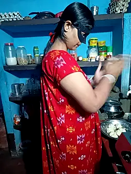 Snapshot of Hot_Pakhi chatting on 01.30.25 Hot Pakhi online show from 01.30.25
