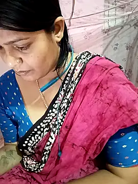 Snapshot of Hot_Pakhi chatting on 02.07.25 Hot Pakhi online show from 02.07.25