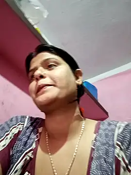 Snapshot of Hot_Pakhi chatting on 02.08.25 Hot Pakhi online show from 02.08.25
