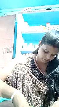 Snapshot of Hot_Pakhi chatting on 02.11.25 Hot Pakhi online show from 02.11.25