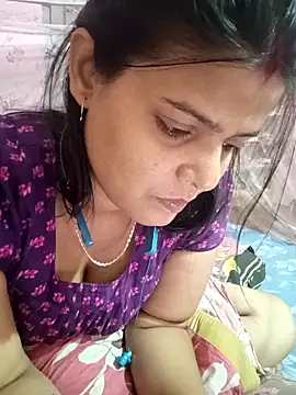 Snapshot of Hot_Pakhi chatting on 02.15.25 Hot Pakhi online show from 02.15.25