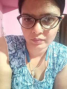 Snapshot of Hot_Pakhi chatting on 02.18.25 Hot Pakhi online show from 02.18.25