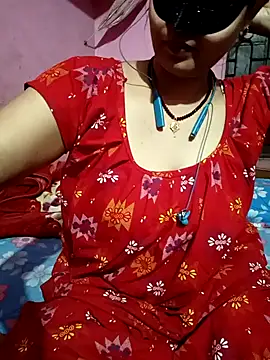 Snapshot of Hot_Pakhi chatting on 03.11.25 Hot Pakhi online show from 03.11.25