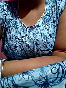 Snapshot of Hot_Pakhi chatting on 03.21.25 Hot Pakhi online show from 03.21.25