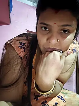 Snapshot of Hot_Pakhi chatting on 11.13.25 Hot Pakhi online show from 11.13.25