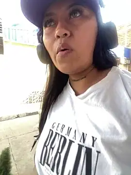 Snapshot of luisa16xxx chatting on 01.15.25 luisa16xxx online show from 01.15.25