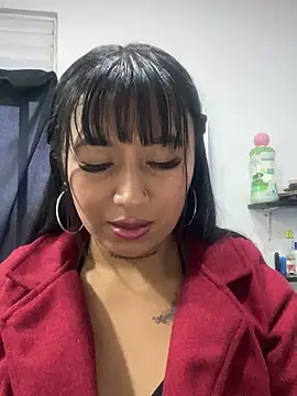 Snapshot of luisa16xxx chatting on 02.08.25 luisa16xxx online show from 02.08.25