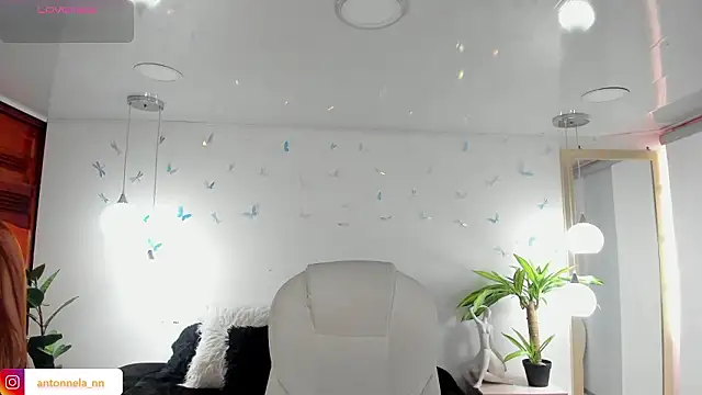  Antonnela  online show from 03.16.26