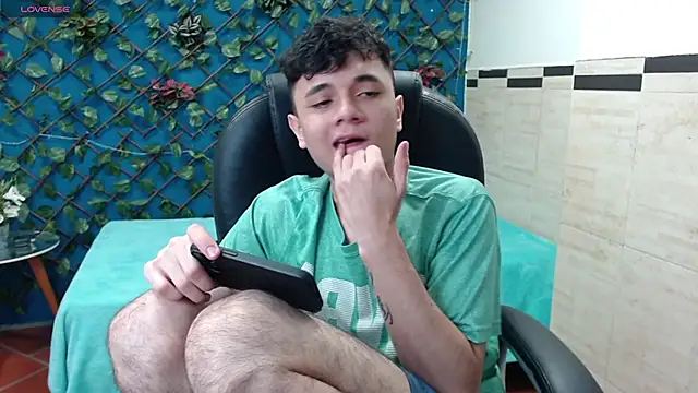 Waturox online show from 03.18.25