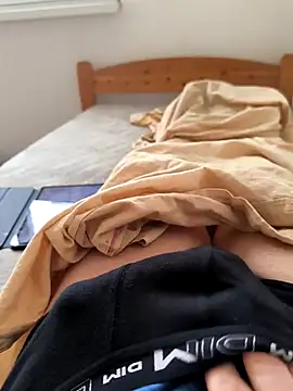 Snapshot of jordanov9@xh chatting on 11.10.25 jordanov9xh online show from 11.10.25