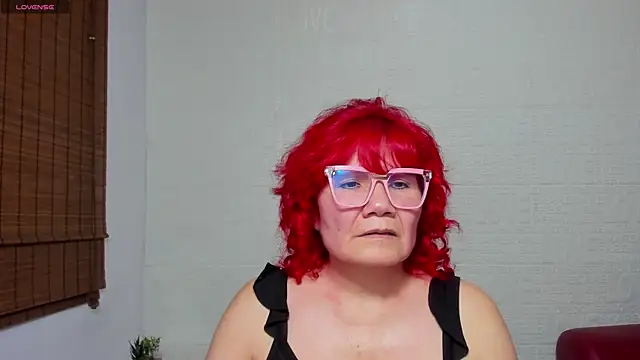 Salomeediaz  online show from 02.24.25