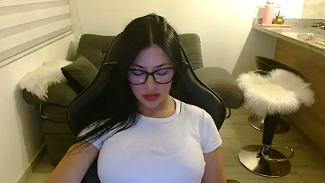 Charlotte cute18 online show from 04.09.26