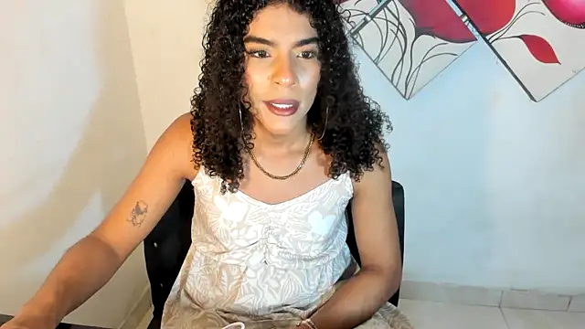 Snapshot of naomiwildburn chatting on 07.02.26 naomiwildburn online show from 07.02.26