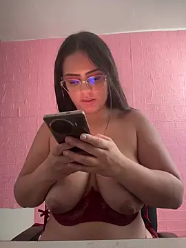 Snapshot of karol_9 chatting on 03.03.25 karol 9 online show from 03.03.25